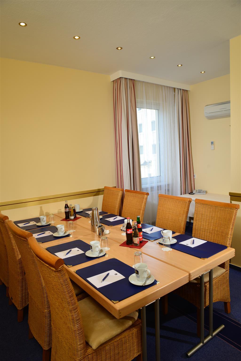 Western Zur Post Hotel 4*